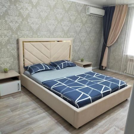 Vip Квартира Центр 우랄스크 외부 사진